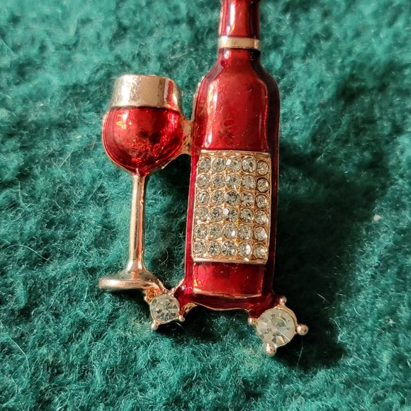 Drink Cocktail Wine Glass Bottle Red Gold Rhinestones Crystals Gems Broach Pin - Picture 3 of 4